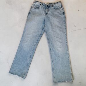 Abercrombie Curve Love 90s Straight Jeans Women’s 30 Mid Rise Light Wash Raw Hem